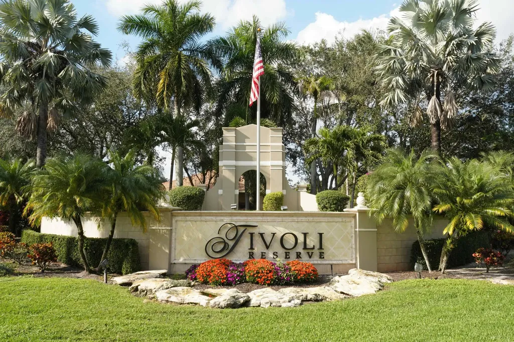7518 Via Grande Boynton Beach FL 33437