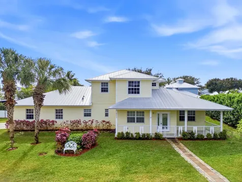 9322 Se Athena Street Hobe Sound FL 33455