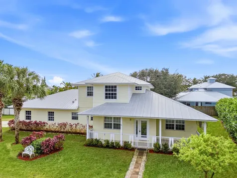 9322 Se Athena Street Hobe Sound FL 33455