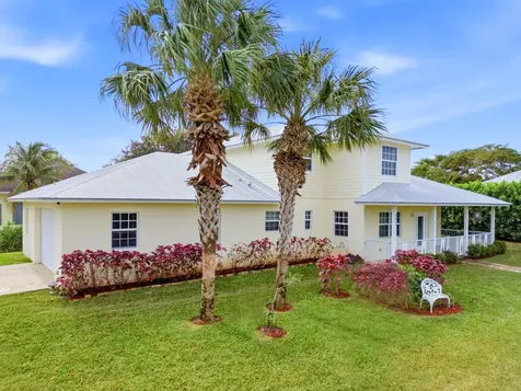 9322 Se Athena Street Hobe Sound FL 33455