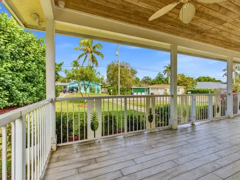 9322 Se Athena Street Hobe Sound FL 33455