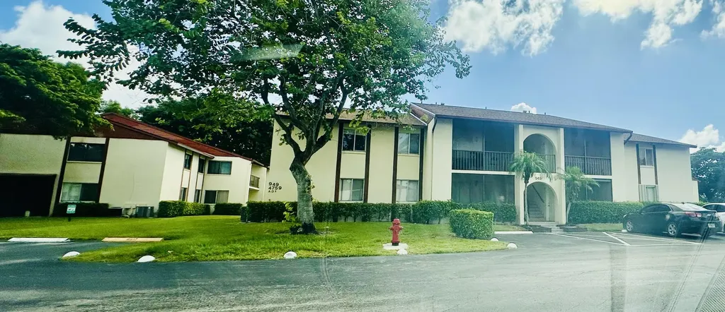 4759 Sable Pine Circle West Palm Beach FL 33417