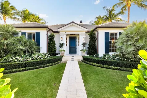 216 Sandpiper Drive Palm Beach FL 33480