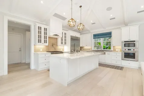 216 Sandpiper Drive Palm Beach FL 33480
