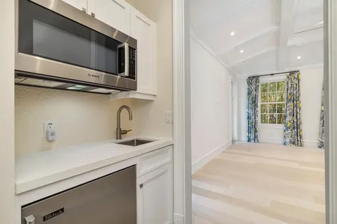 216 Sandpiper Drive Palm Beach FL 33480