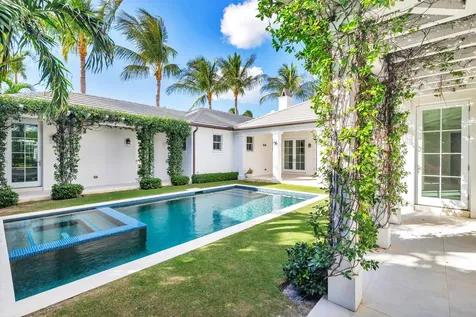 216 Sandpiper Drive Palm Beach FL 33480