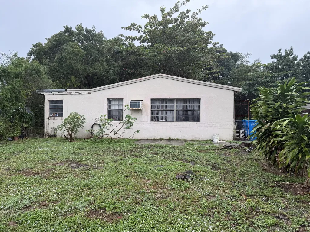 4530 Sw 33rd Drive West Park FL 33023