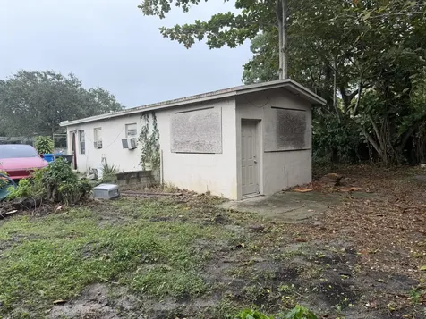 4530 Sw 33rd Drive West Park FL 33023