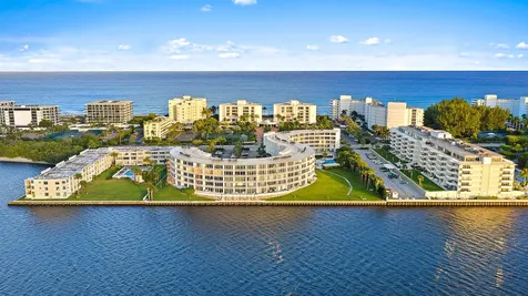 2760 S Ocean Boulevard Palm Beach FL 33480