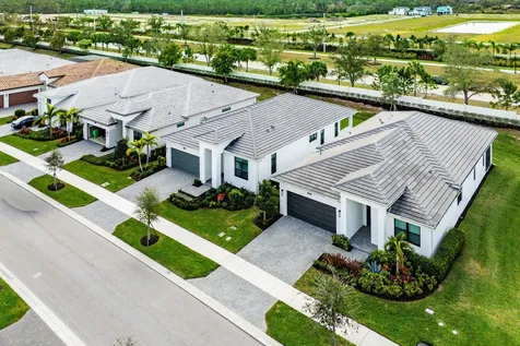 2752 Se Ashfield Drive Port Saint Lucie FL 34984