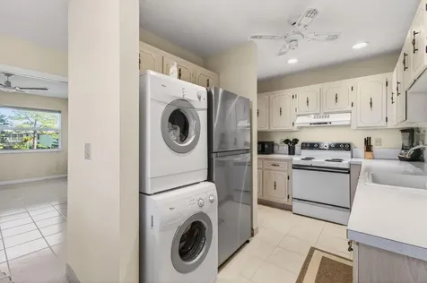 1721 Nw 20th Avenue Delray Beach FL 33445