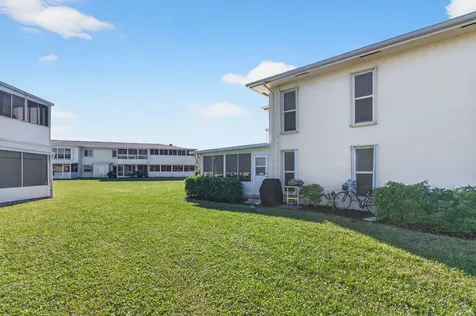 1721 Nw 20th Avenue Delray Beach FL 33445