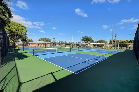 1721 Nw 20th Avenue Delray Beach FL 33445