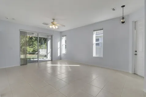 708 Sw Rocky Bayou Terrace Port Saint Lucie FL 34986
