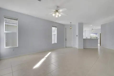 708 Sw Rocky Bayou Terrace Port Saint Lucie FL 34986