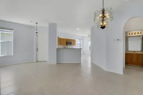 708 Sw Rocky Bayou Terrace Port Saint Lucie FL 34986