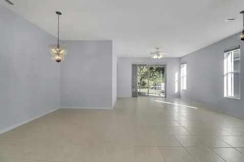708 Sw Rocky Bayou Terrace Port Saint Lucie FL 34986