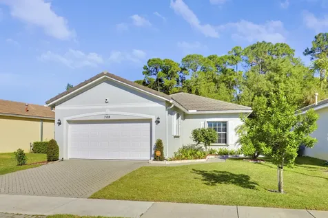 708 Sw Rocky Bayou Terrace Port Saint Lucie FL 34986