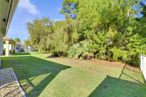 708 Sw Rocky Bayou Terrace Port Saint Lucie FL 34986