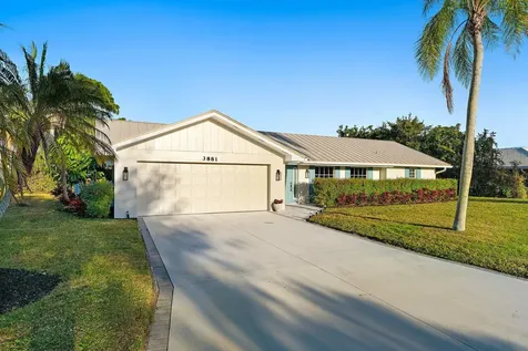 3881 Se Fairway Stuart FL 34997
