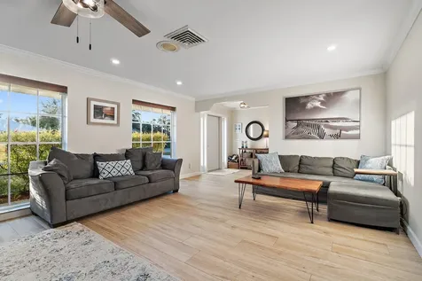 3881 Se Fairway Stuart FL 34997