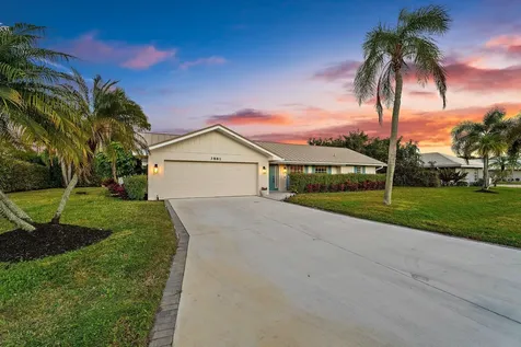 3881 Se Fairway Stuart FL 34997