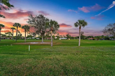 3881 Se Fairway Stuart FL 34997