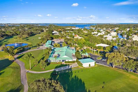 3881 Se Fairway Stuart FL 34997