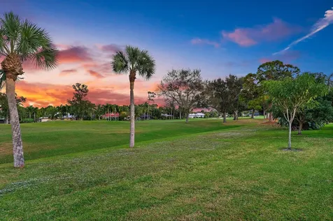 3881 Se Fairway Stuart FL 34997