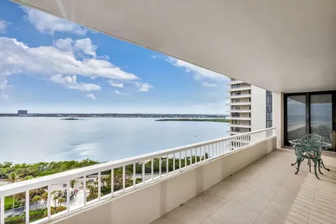 5540 N Ocean Drive Singer Island FL 33404