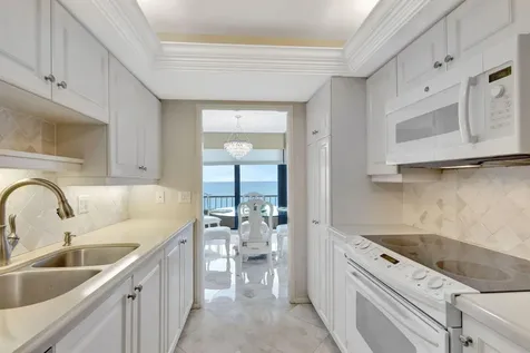 5540 N Ocean Drive Singer Island FL 33404