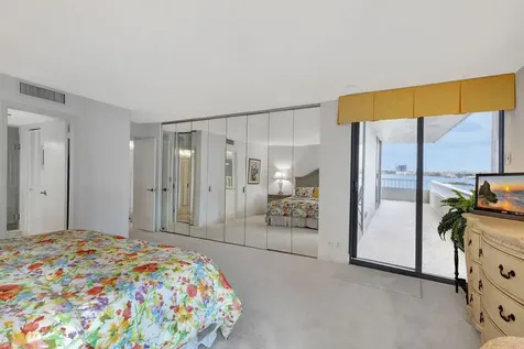 5540 N Ocean Drive Singer Island FL 33404