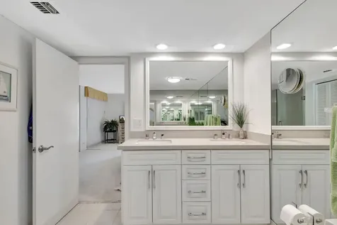 5540 N Ocean Drive Singer Island FL 33404