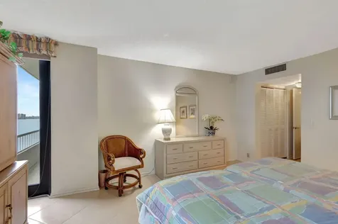 5540 N Ocean Drive Singer Island FL 33404