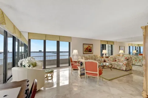 5540 N Ocean Drive Singer Island FL 33404