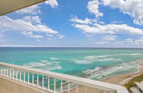 5540 N Ocean Drive Singer Island FL 33404
