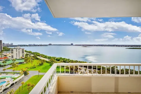 5540 N Ocean Drive Singer Island FL 33404