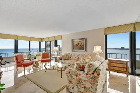 5540 N Ocean Drive Singer Island FL 33404