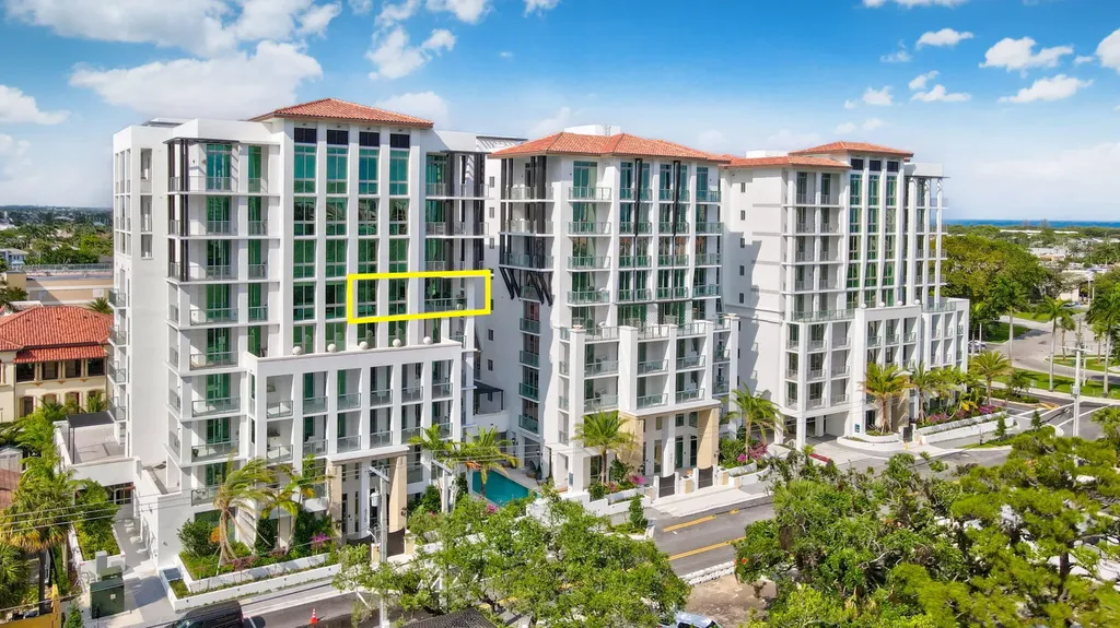 475 E Royal Palm Road Boca Raton FL 33432