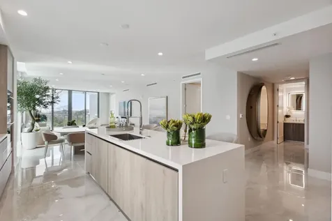 475 E Royal Palm Road Boca Raton FL 33432