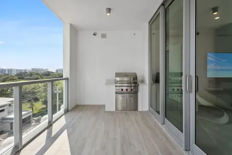 475 E Royal Palm Road Boca Raton FL 33432