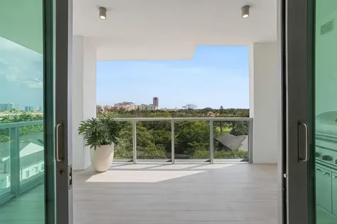 475 E Royal Palm Road Boca Raton FL 33432