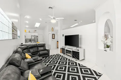 9707 Harbour Lake Circle Boynton Beach FL 33437