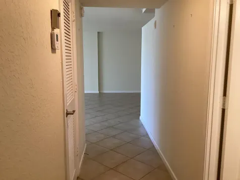 1000 Spanish River Road Boca Raton FL 33432