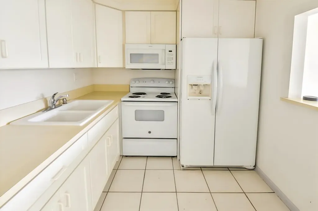 164 Andover G West Palm Beach FL 33417