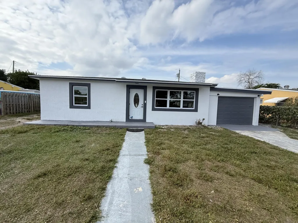 2353 S Beech Road Road West Palm Beach FL 33409