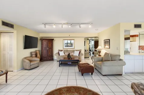 16032 Lomond Hills Trail Delray Beach FL 33446