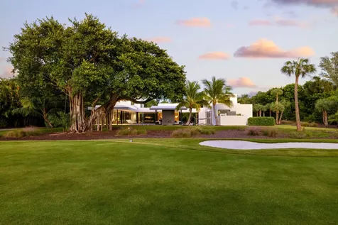 12 N Beach Road Jupiter Island FL 33455