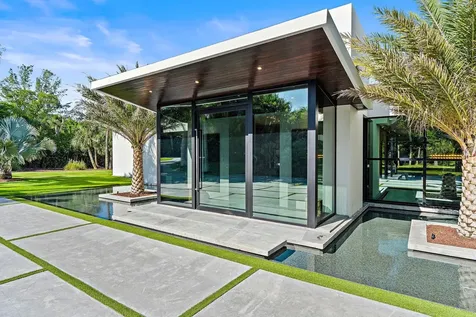 12 N Beach Road Jupiter Island FL 33455