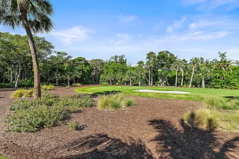 12 N Beach Road Jupiter Island FL 33455